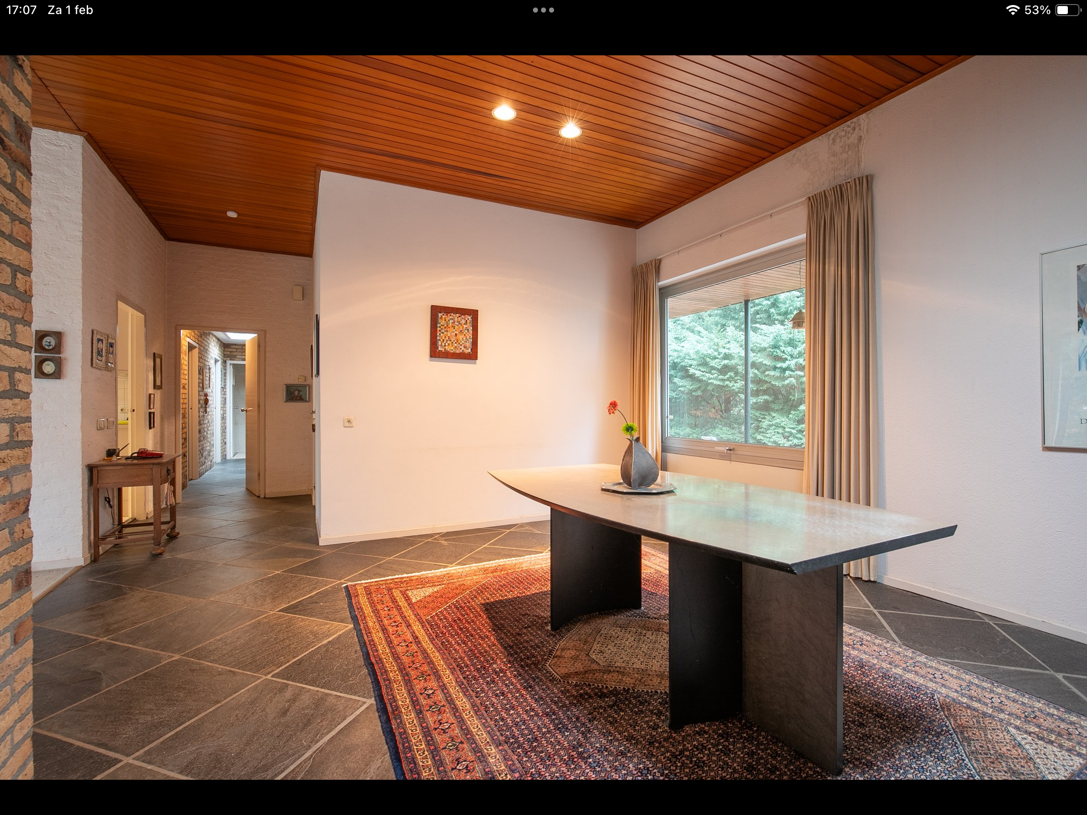 Van een gedateerde bungalow naar een warme, uitnodigende leefruimte met open keuken. – foto 4