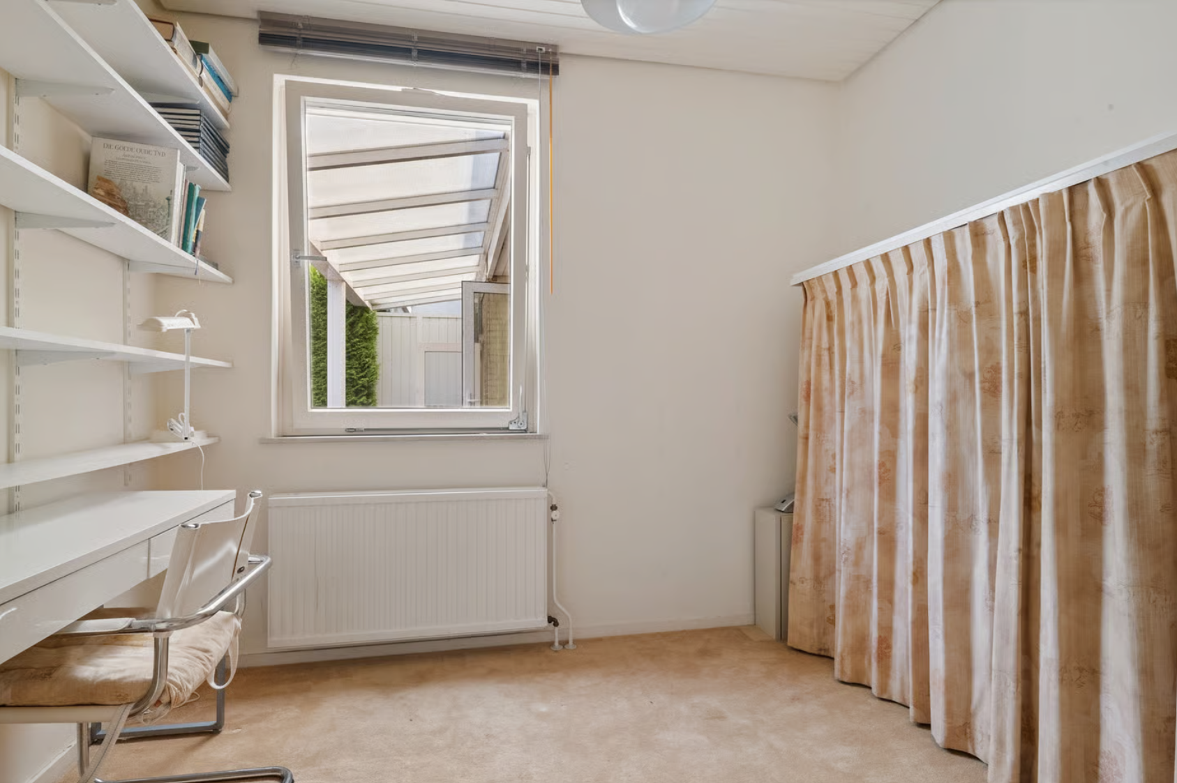 Werkkamer vóór de woningvisualisatie