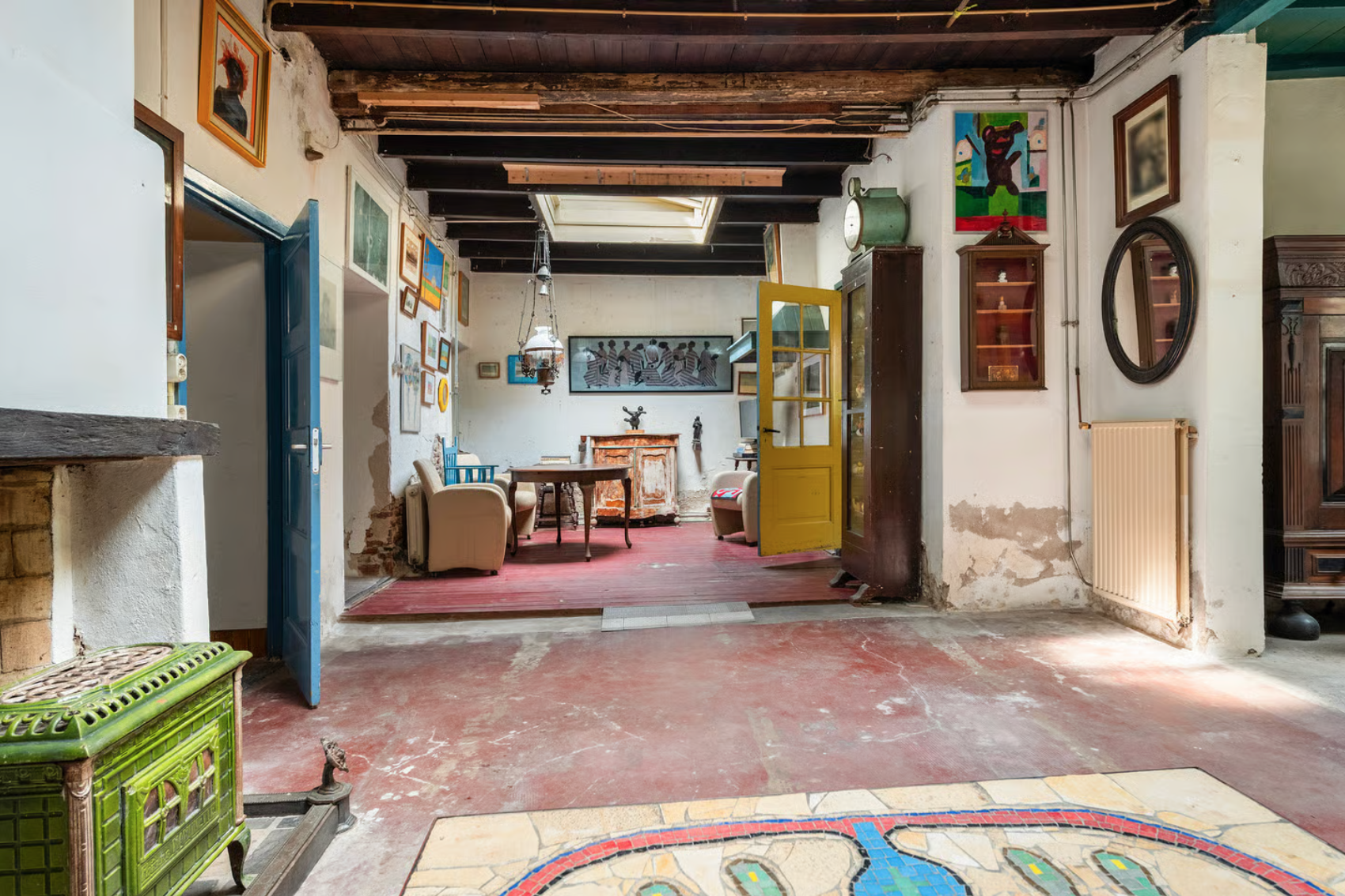 Van een gedateerde, oorspronkelijk dubbele woning naar een royale woonkeuken met ruimte voor een extra zitplek. – foto 5